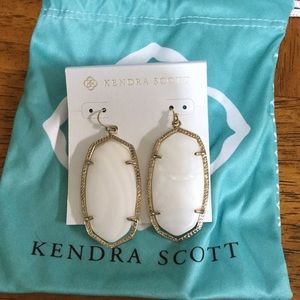 Kendra Scott Daniel Earrings